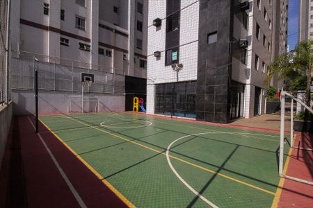 Apartamento à venda com 282m², 4 quartos e 3 vagas Apartamento à venda com 282m², 4 quartos e 3 vagasÁrea comum - Quadra Poliesportiva