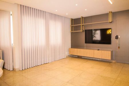 Apartamento à venda com 282m², 4 quartos e 3 vagas Apartamento à venda com 282m², 4 quartos e 3 vagasSala de Estar/ Jantar