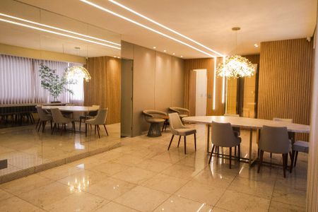 Apartamento à venda com 282m², 4 quartos e 3 vagas Apartamento à venda com 282m², 4 quartos e 3 vagasSala de Estar/ Jantar