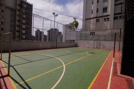 Apartamento à venda com 282m², 4 quartos e 3 vagas Apartamento à venda com 282m², 4 quartos e 3 vagasÁrea comum - Quadra Poliesportiva