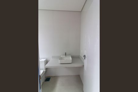 Casa à venda com 408m², 4 quartos e 4 vagas Casa à venda com 408m², 4 quartos e 4 vagasBanheiro Suíte 2