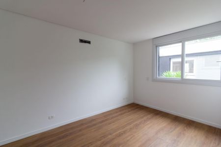 Casa à venda com 408m², 4 quartos e 4 vagas Casa à venda com 408m², 4 quartos e 4 vagasQuarto 3 - Suíte 3