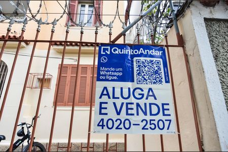 Apartamento à venda com 75m², 2 quartos e sem vaga Apartamento à venda com 75m², 2 quartos e sem vagaPlaca