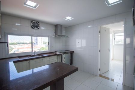 Apartamento para alugar com 142m², 4 quartos e 3 vagas Apartamento para alugar com 142m², 4 quartos e 3 vagasCozinha