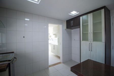 Apartamento para alugar com 142m², 4 quartos e 3 vagas Apartamento para alugar com 142m², 4 quartos e 3 vagasCozinha