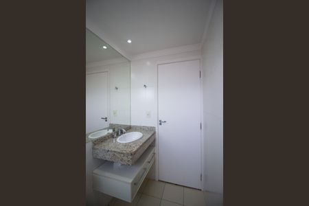Apartamento para alugar com 142m², 4 quartos e 3 vagas Apartamento para alugar com 142m², 4 quartos e 3 vagasBanheiro da Suíte 2