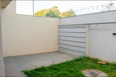 Casa à venda com 87m², 3 quartos e 2 vagas Casa à venda com 87m², 3 quartos e 2 vagasÁrea externa