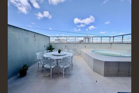 Apartamento à venda com 140m², 4 quartos e 3 vagas