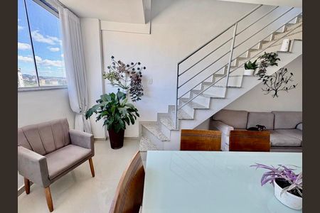 Apartamento à venda com 4 quartos, 140m² em Castelo, Belo Horizonte