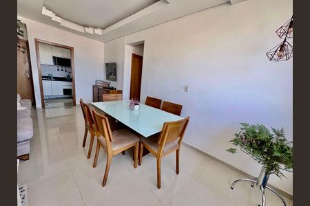 Apartamento à venda com 4 quartos, 140m² em Castelo, Belo Horizonte