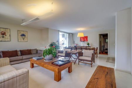 Apartamento à venda com 3 quartos, 232m² em Vila Morumbi, São Paulo