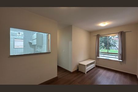 Sala de apartamento para alugar com 2 quartos, 57m² em Vila Arriete, São Paulo