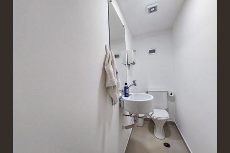 Apartamento à venda com 42m², 2 quartos e 1 vaga Apartamento à venda com 42m², 2 quartos e 1 vagaBanheiro