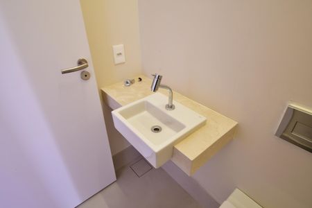 Apartamento à venda com 257m², 3 quartos e 5 vagasLavabo