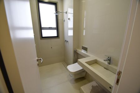 Apartamento à venda com 257m², 3 quartos e 5 vagasBanheiro Suíte