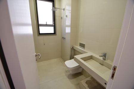 Apartamento à venda com 257m², 3 quartos e 5 vagasBanheiro Suíte