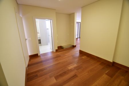 Apartamento à venda com 257m², 3 quartos e 5 vagasQuarto 1 - Suíte