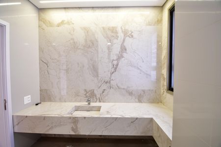 Apartamento à venda com 257m², 3 quartos e 5 vagasBanheiro Suíte