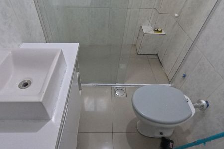 Banheiro de apartamento para alugar com 1 quarto, 40m² em Embaré, Santos