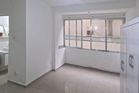 Quarto/Sala de apartamento para alugar com 1 quarto, 40m² em Embaré, Santos