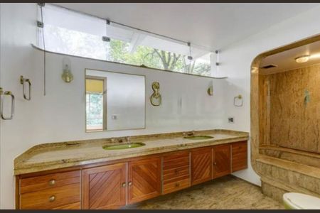Casa à venda com 4 quartos, 413m² em Granja Julieta, São Paulo