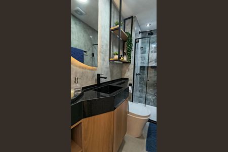 Banheiro Social de apartamento à venda com 3 quartos, 60m² em Camorim, Rio de Janeiro
