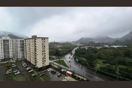 Varanda  de apartamento à venda com 3 quartos, 60m² em Camorim, Rio de Janeiro