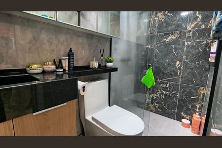 Banheiro da Suíte de apartamento à venda com 3 quartos, 60m² em Camorim, Rio de Janeiro