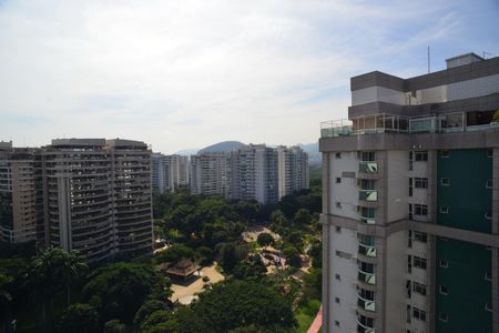 Apartamento à venda com 250m², 4 quartos e 3 vagas Apartamento à venda com 250m², 4 quartos e 3 vagasSacada Suíte 1