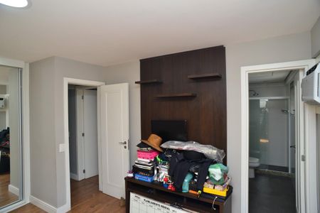 Apartamento à venda com 250m², 4 quartos e 3 vagas Apartamento à venda com 250m², 4 quartos e 3 vagasSuíte 1
