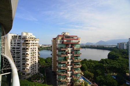 Apartamento à venda com 250m², 4 quartos e 3 vagas Apartamento à venda com 250m², 4 quartos e 3 vagasVista da Varanda