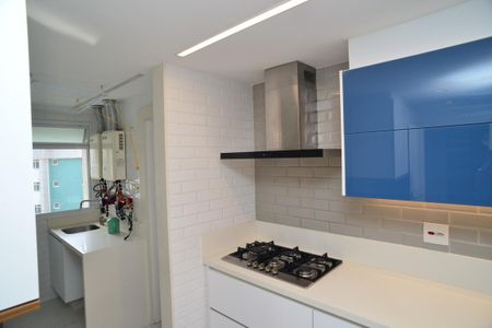 Apartamento à venda com 250m², 4 quartos e 3 vagas Apartamento à venda com 250m², 4 quartos e 3 vagasCozinha