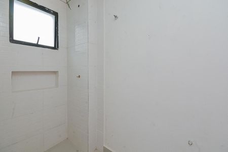 Banheiro de apartamento à venda com 1 quarto, 24m² em Vila Gea, São Paulo