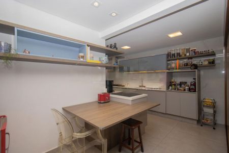 Apartamento à venda com 185m², 4 quartos e 2 vagas