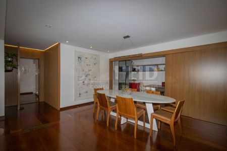 Apartamento à venda com 4 quartos, 185m² em Santo Amaro, São Paulo