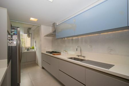 Apartamento à venda com 185m², 4 quartos e 2 vagas