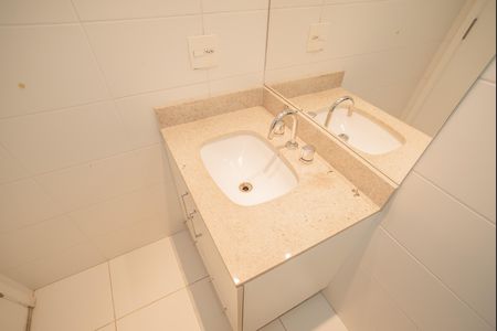 Apartamento à venda com 128m², 3 quartos e 2 vagas Apartamento à venda com 128m², 3 quartos e 2 vagasBanheiro da Suíte 3