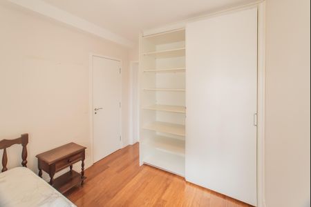Apartamento à venda com 128m², 3 quartos e 2 vagas Apartamento à venda com 128m², 3 quartos e 2 vagasSuíte 1