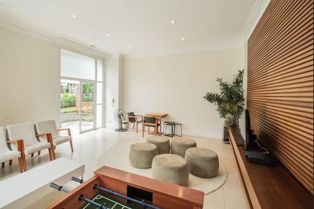 Apartamento à venda com 128m², 3 quartos e 2 vagas Apartamento à venda com 128m², 3 quartos e 2 vagasÁrea comum - Salão de jogos