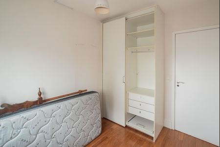 Apartamento à venda com 128m², 3 quartos e 2 vagas Apartamento à venda com 128m², 3 quartos e 2 vagasSuíte 2