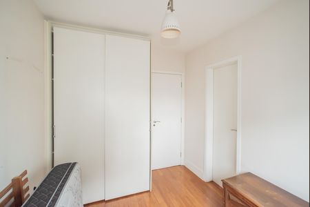 Apartamento à venda com 128m², 3 quartos e 2 vagas Apartamento à venda com 128m², 3 quartos e 2 vagasSuíte 2
