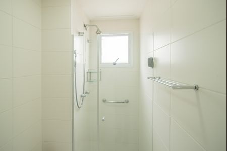 Apartamento à venda com 128m², 3 quartos e 2 vagas Apartamento à venda com 128m², 3 quartos e 2 vagasBanheiro da Suíte 2