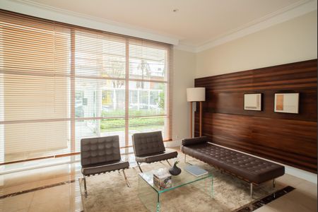 Apartamento à venda com 128m², 3 quartos e 2 vagas Apartamento à venda com 128m², 3 quartos e 2 vagasHall social