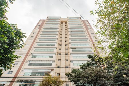 Apartamento à venda com 128m², 3 quartos e 2 vagas Apartamento à venda com 128m², 3 quartos e 2 vagasFachada