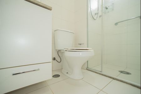 Apartamento à venda com 128m², 3 quartos e 2 vagas Apartamento à venda com 128m², 3 quartos e 2 vagasBanheiro da Suíte 2