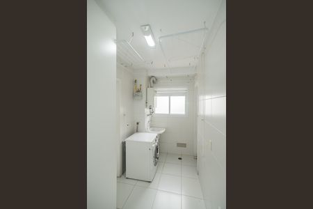 Apartamento à venda com 128m², 3 quartos e 2 vagas Apartamento à venda com 128m², 3 quartos e 2 vagasÁrea de Serviço