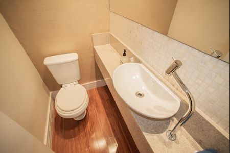 Apartamento à venda com 128m², 3 quartos e 2 vagas Apartamento à venda com 128m², 3 quartos e 2 vagasLavabo