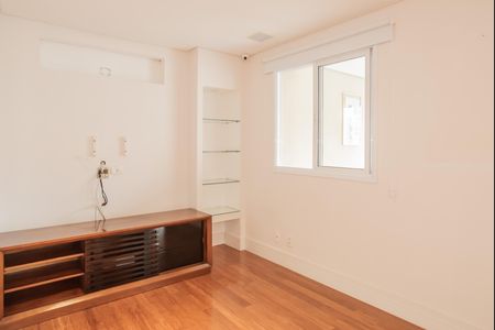 Apartamento à venda com 128m², 3 quartos e 2 vagas Apartamento à venda com 128m², 3 quartos e 2 vagasSala