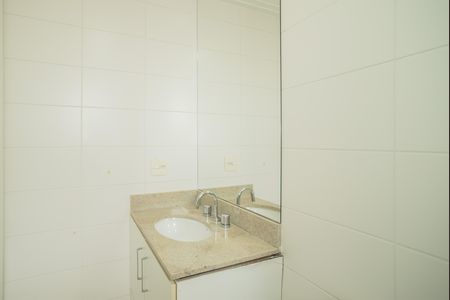 Apartamento à venda com 128m², 3 quartos e 2 vagas Apartamento à venda com 128m², 3 quartos e 2 vagasBanheiro da Suíte 2