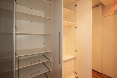 Apartamento à venda com 128m², 3 quartos e 2 vagas Apartamento à venda com 128m², 3 quartos e 2 vagasSuíte 3